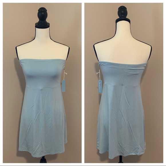 Forever 21 Dresses & Skirts - Forever 21 strapless dress